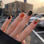 요즘 상큼한 주황색 인기쩔구욥 🍊🧡😘 ⠀ ⠀ ⠀ ⠀ ⠀ ⠀ ⠀ ⠀ ⠀ ⠀ 𖤐 낭만네일은 1인샵이며 예약제입니다 𖤐 무광, 컬러 추가…