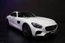 서울 모터쇼 2015 Seoul Motor show  지난 일요일에는 시간이 있어... 갈수 가 없다. 웬 사람들이… | Mercedes benz, Mercedes amg, Sports car