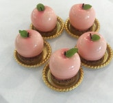 🍰요즘 SNS를 점령한 예쁜 한입 무스 케이크.jpg Cafe food, Pretty food, Yummy food
