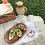 e a t  p r a y  l o v e on Instagram: “. 날씨 참 좋았던 9월 첫날 . . . . #한강#피크닉#소풍#망원동#망리단길#성산대교... 