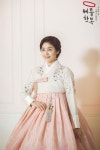 Épinglé sur 혼주한복&결혼식한복(mother, father hanbok)