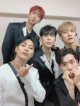 KNK에 있는 Guembinna님의 핀