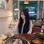 수현 บน Instagram: “마곡역 짱 맛있는 삼겹살맛집 #서울정육점 숙성모둠한근 시켰는데 고기가 너무 맛있어서 친구랑 놀라면서 먹었당🤤🤤... 