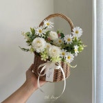 • 택배로 보내드린 실크 플라워 화동 꽃바구니... 🥰 #오로지플라워 #ohrosywedding 🪞레슨 및 주문 문의... 