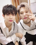 윤동 김 on Instagram: “👍👍👍👍✌️✌️✌️✌️” | ユンドン, チョンヨンフン, ヘイロ