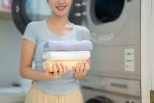 의외로 많은 사람들이 간과하고 있는 내용.. 수건, 다른 옷들과 같이 세탁기 돌리면 발생하는 충격 상황 (+세탁법) Pin on 연예