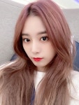 Joya에 있는 Hana님의 핀 - 2020