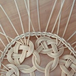 작년에 끝내려 했던 파티션 드디어 다시 시작! 💪🏻 나 스스로를 응원해 ㅋㅋㅋ #라탄공예 #즐거운취미생활 #미니호 - 2024 | 바구니 짜기