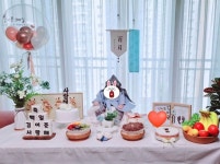 Pin page 눈부신 너 백일상•돌상대여/풍선 on Instagram: “이준이의 빛나는 백일상👶🏻🦋 아가들의 사진과 소품들 함께 올리면 더욱... 