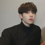 Pin page Pin de 𝑅♡𝓈é (Please wait)❗️ en 이원준 | Fandom, Iconos