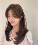 Pin page 가로수길미용실 더봄헤어 혜성 on Instagram: “가볍고 산뜻한 #레이어드펌🧡 / 털어말리기만 해도 볼륨감 있는 손질쉬운... 