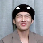 더플럼비(The Plum_b) | 플럼비 on in 2020 | Taehyung, Bts taehyung, Korean singer