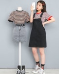 L’image contient peut-être : une personne ou plus, personnes debout, chaussures et texte | 한국 스타일, 패션 스타일, 패션 의상