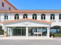 산토리니 카페 춘천 santorini cafe 사인 인테리어 화이트 모던 우드 브랜딩 산토리니 카페 춘천 santorini cafe 사인 인테리어... 