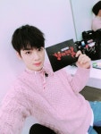 [#아스트로] 잠시 후 4시 50분부터 아스트로 #차은우 가 출연하는 MBC #복면가왕 이 방송됩니다.🎤 판정단 은우의 모습... 