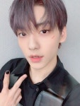 Pin page TXT_티엑스티에 있는 핀 | 예쁜 소년들, 배, 행복한
