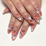 24pcs Press-on Nails Kit - Glossy Almond Shape... 프레스온 네일 키트 24개 - 광택 있는 아몬드 모양, 귀여운 호박 & 유령... 