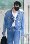 230408 정국 출국 기사사진 in 2023 | Jeon jungkook photoshoot, Bts jungkook, Jeon jungkook