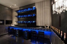 Bar Interior에 있는 스위티업님의 핀