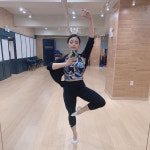 필라테스  pilates  요가  yoga  트레이닝  training  운동  exercise  근력  코어  강화  재활  유산소 .  후케어스  … | Fashion... 