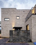 위풍당당, (주)건축사사무소 코비 | 호미파이 & homify | Brick architecture, House exterior, House designs exterior