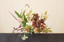 . vintage mood with lovely peach colours🌾 사랑스러운 빈티지 다발이에요 ◡̈ 조금은 독특한 느낌으로, 졸업식 다발로 선물해도... 