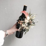 금 11:30 am 연말선물로 딱인 와인 데코 원데이클래스... 플라워카페 #플로리스트 #꽃다발 #부케 #원데이클래스... 