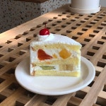 오늘도달달해-인천마카롱(상표등록중) on Instagram: “오늘 새로나온 모듬과일케키 😃 _ _ 달달한 생망고와 붉은색 오렌지인 키라키라오렌지... 