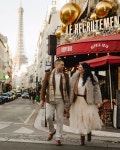 How to get the best family pictures in Paris? DM @bax.paris.photographer for booking your Paris Photoshoot 📸 Thx to @alipalma33... 