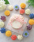 블랑비케이크 on Instagram: “- Buttercream flowercakes. - 꽃밭가득... 수시접수로 진행중 입니다. 카톡문의 : 채널 블랑비케이크 검색…”