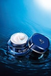 Pin by 다혜 최 on 연출컷 사진 | Cosmetics photography, Cosmetic art, Cosmetic creative