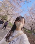 福田 朱里 (STU48) on Instagram: “お花見 in大阪城公園🌸 めちゃくちゃ綺麗で感動しました。 ふらっと何となく立ち寄ってみたら、... 