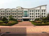 한양대학교의 광고/홍보학과는 ERICA캠퍼스에 있는데요, ERICA캠퍼스의 단과대들 중에서 가장 예쁜 앞마당을 가진 언론정보대학에 위치하고... 