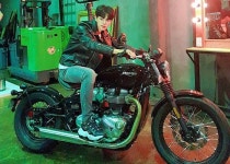 얼굴은 순둥한데 ‘키 185cm+태평양 어깨’로 넘사벽 피지컬 자랑하는 송강 얼굴은 순둥한데 ‘키 185cm+태평양 어깨’로 넘사벽... 