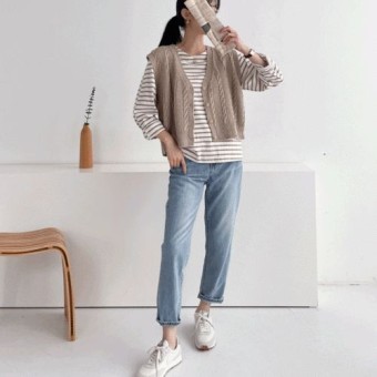 라인 꽈배기 브이넥 민소매 크롭 니트 - 2021 | 패션 스타일, 니트, 브이 넥
