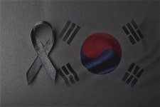 헝가리 유람선 침몰 사고로 사망하신 분과 유가족분들께 애도의 뜻을 표합니다.고인의 명복을 빕니다.  Őszinte... 