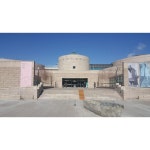 화이트 큐브형의 전시가 아닌 진짜 작품의 이념을 담은 계획 전시이다.  #국립현대미술관과천관 #김중업다이얼로그 #건축가 … | 건축가, 미술관, 한국