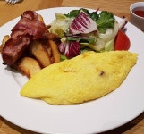 brunch #coffee #더브라운 #브런치카페 #베이커리카페 #맛집 #광교맛집 #오믈렛 #불고기파니니 | 파니니, 불고기, 오믈렛