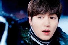 The Legend of the Blue Sea 푸른 바다의 전설 (2016-2017) starring Jun Ji-hyun and Lee Min-ho The Legend of the Blue Sea 푸른... 