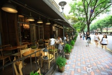 Bundang Jeongja-dong Café Street (분당 정자동 카페거리) : VISITKOREA