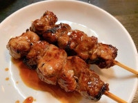 Instagram의 大阪グルメ〜かとちゃんの食卓〜님: “寅屋天満でサクッと飲み。 ハツボイル、タン刺し、サガリ、ハラミ、もつ焼き、... 