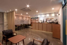 평화동네 - 전주 카페 인테리어 - 디자인투플라이 - 2021 | 인테리어, 카페 인테리어, 카페