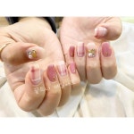 @Flower_Handnails #가을네일 #체크네일 #분홍네일 #가을체크네일 #꽃소니 #꽃소니네일아트샵 #꽃소니_네일아트_샵 #혜화꽃소니... 