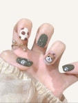 Pin by yena 행복 on . . #NAILS | Fake nails, Bears nails, Oval nails
