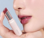 Pin page beauty parlor에 있는 Rose🌹님의 핀 | 립밤, 립스틱, 화장품