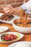 서비스 종료 안내 기사 이미지 SPICY NOODLE | 식품 아이디어, 건강
