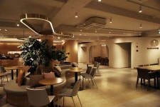 부산 로스터리 까페 인테리어 따뜻하고 부드러운 곡선의 까페