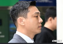 Pin page Pin tillagd av 다인 på 남자 스타일 i 2024