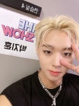 #박지훈 의 #GOTCHA 무대💕 오늘도 여러분들의 마음을 #갓챠 한 지훈이의 #더쇼 셀카를 공개합니다🙌✨ #ParkJihoon #Message... 