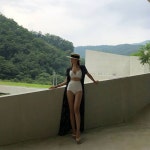 Pin page Instagram의 Wang Yuri 왕유리(Style Onme)님: “짜란다짜란다 짜란다~! @wangseexy” | Yuri, Skirt set, Style